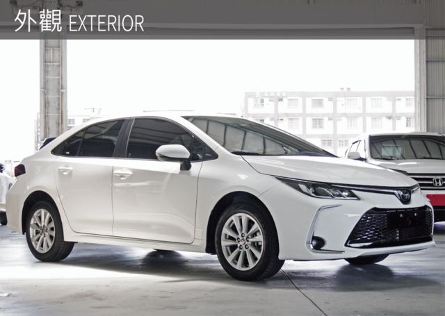 TOYOTA豐田 ALTIS  第2張相片
