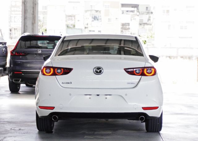 MAZDA馬自達 MAZDA 3  第5張相片