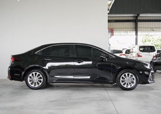 TOYOTA豐田 ALTIS  第4張相片