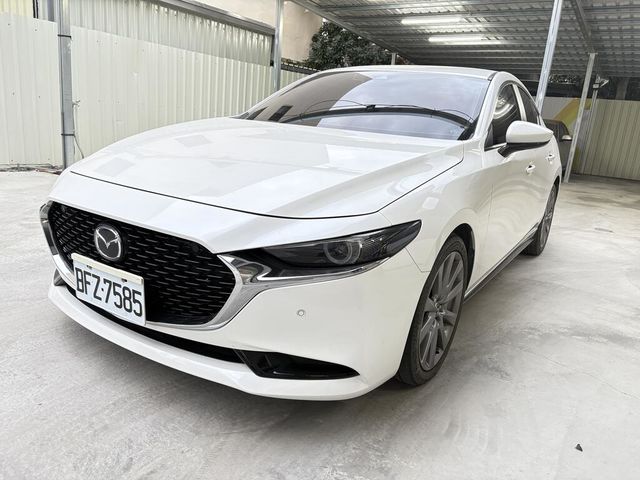 MAZDA馬自達 MAZDA 3  第2張相片