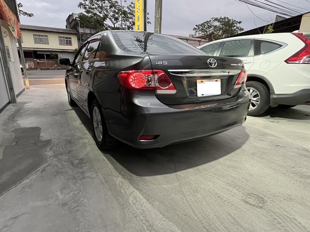 TOYOTA豐田 ALTIS  第3張相片