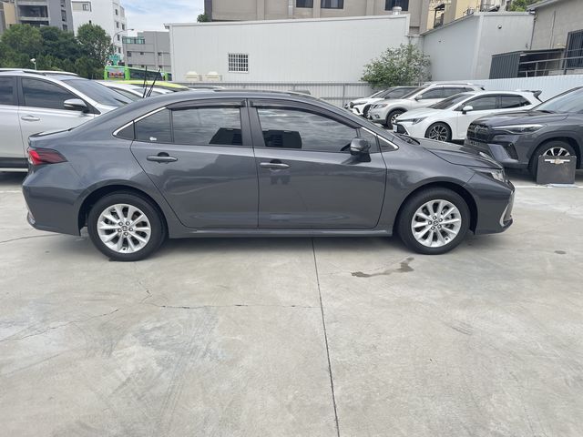 ALTIS 1.8  第4張相片