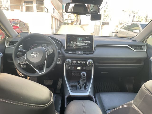 RAV4 2.0  第7張相片