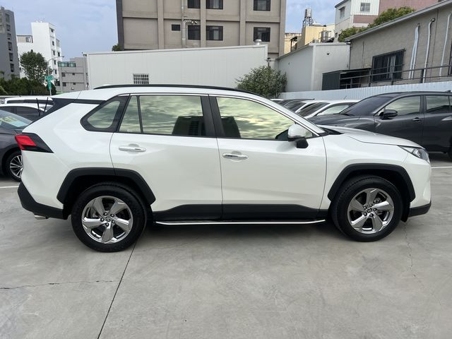 RAV4 2.0  第4張相片