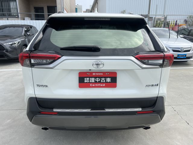 RAV4 2.0  第6張相片