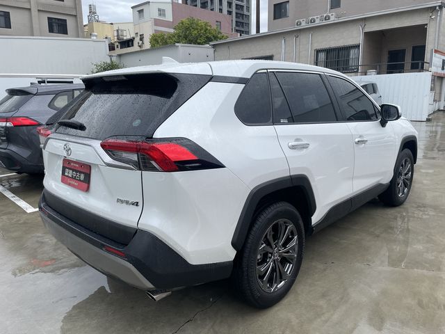 RAV4 2.0  第5張相片