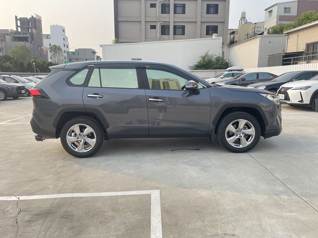 RAV4 2.0  第4張相片