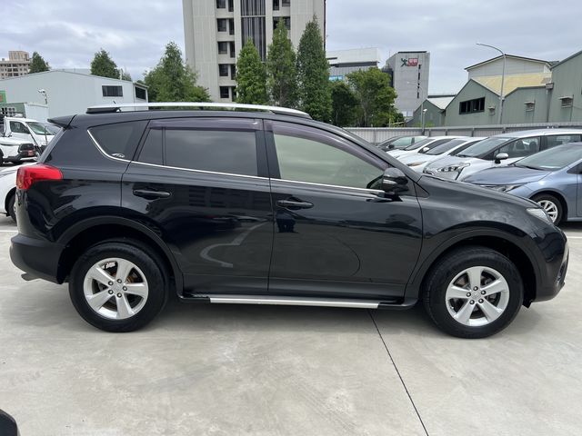 RAV4 2.5  第4張相片