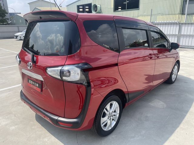 SIENTA 1.8  第5張相片