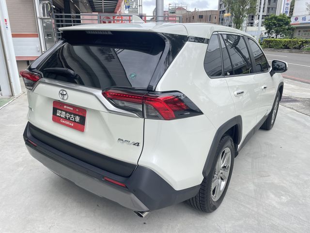 RAV4 2.0  第5張相片