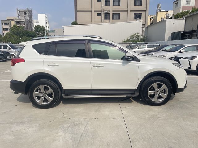 RAV4 2.5  第4張相片