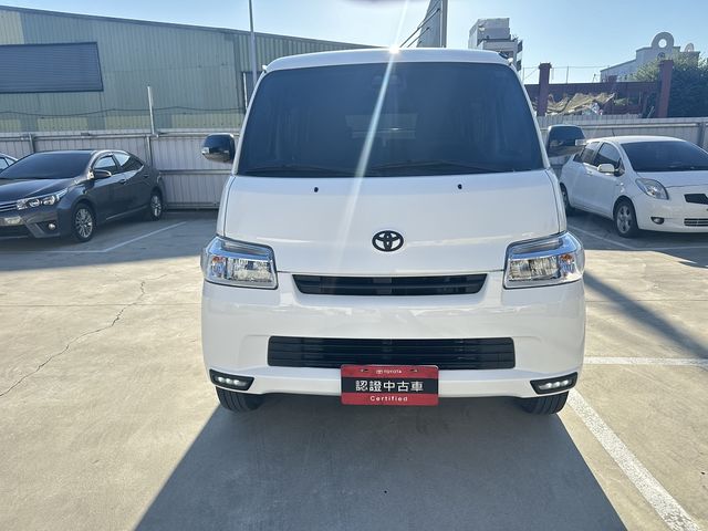 TOWN ACE VAN 5人  第2張相片
