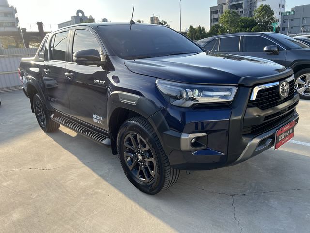 HILUX 2.8  第3張相片