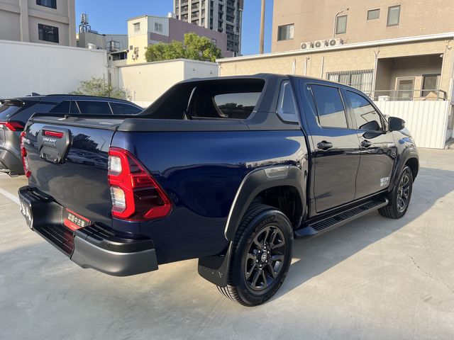 HILUX 2.8  第5張相片