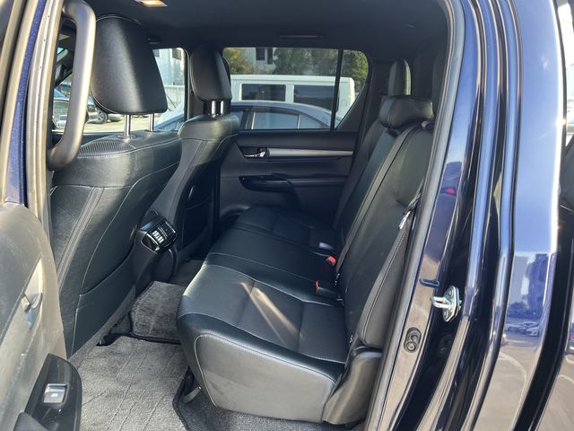 HILUX 2.8  第9張相片