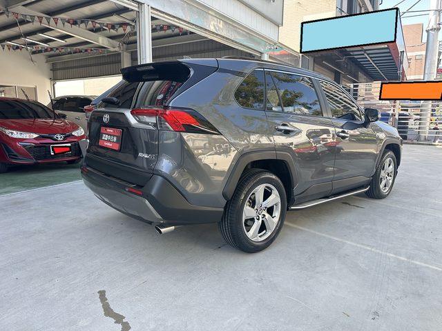 RAV4 2.0  第5張相片