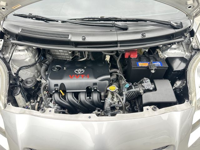YARIS 1.5  第10張相片