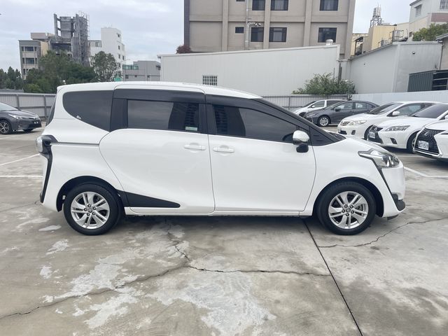 SIENTA 1.8  第4張相片