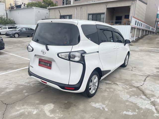 SIENTA 1.8  第5張相片