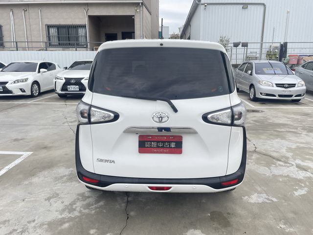 SIENTA 1.8  第6張相片