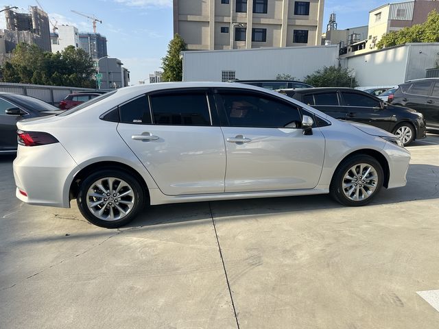 ALTIS 1.8  第4張相片