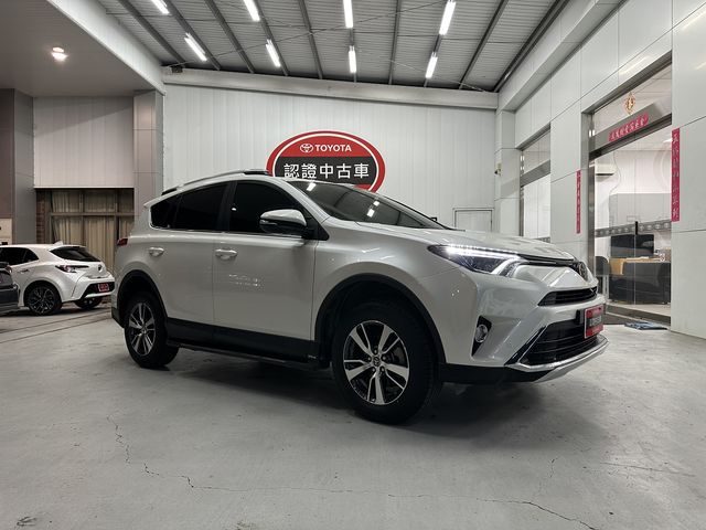 RAV4 2.5  第3張相片