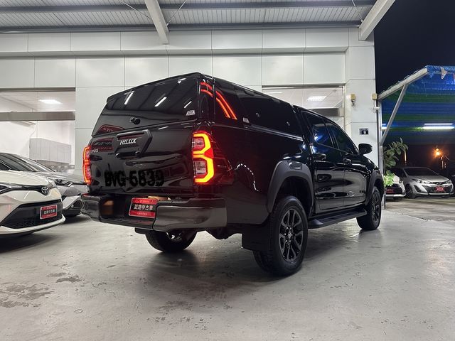 HILUX 2.8  第5張相片
