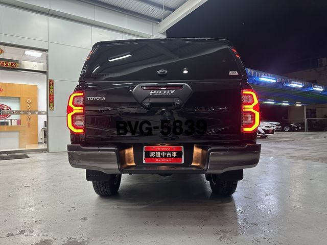 HILUX 2.8  第6張相片
