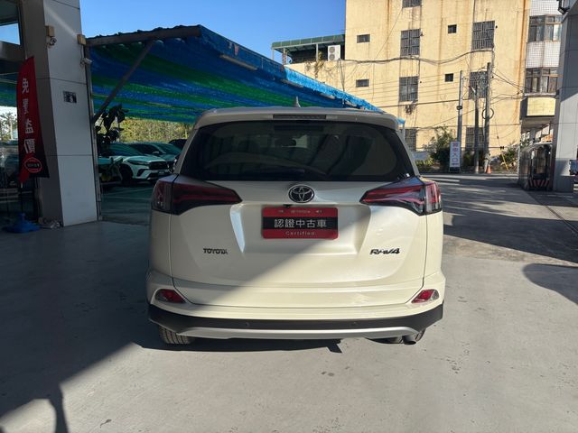RAV4 2.0  第6張相片