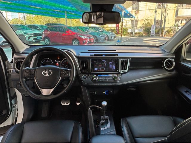 RAV4 2.0  第7張相片