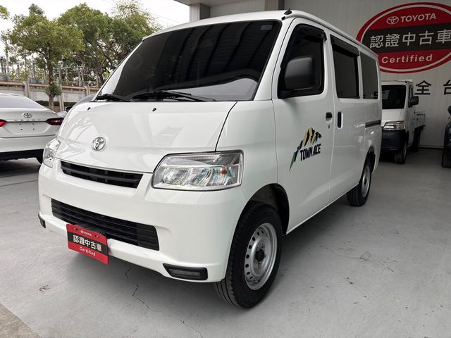 TOWN ACE VAN 5人  第1張相片