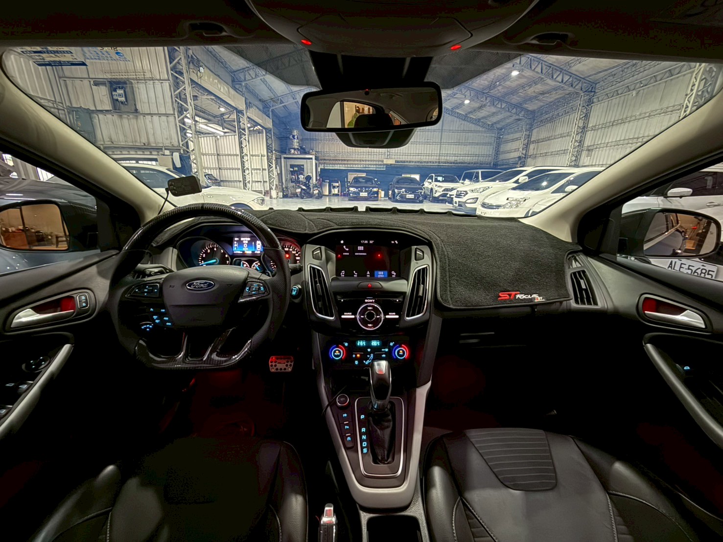 2018 Ford Focus 1.5 運動版 里程7千  第9張相片