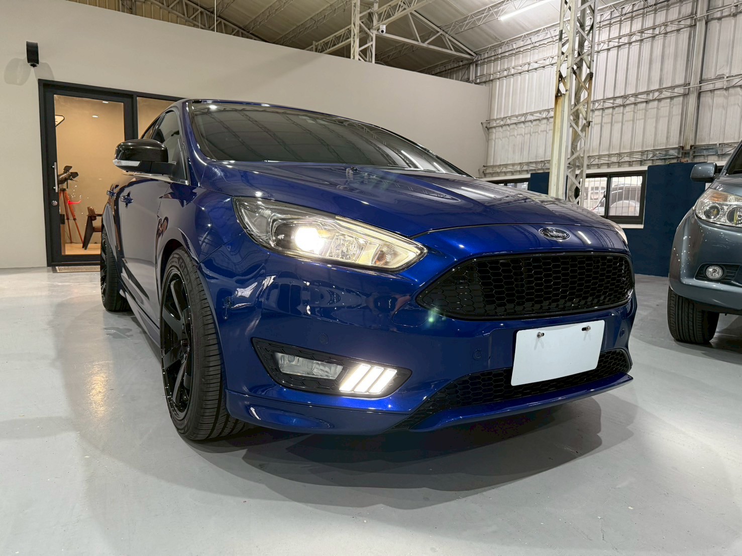 2018 Ford Focus 1.5 運動版 里程7千  第14張相片