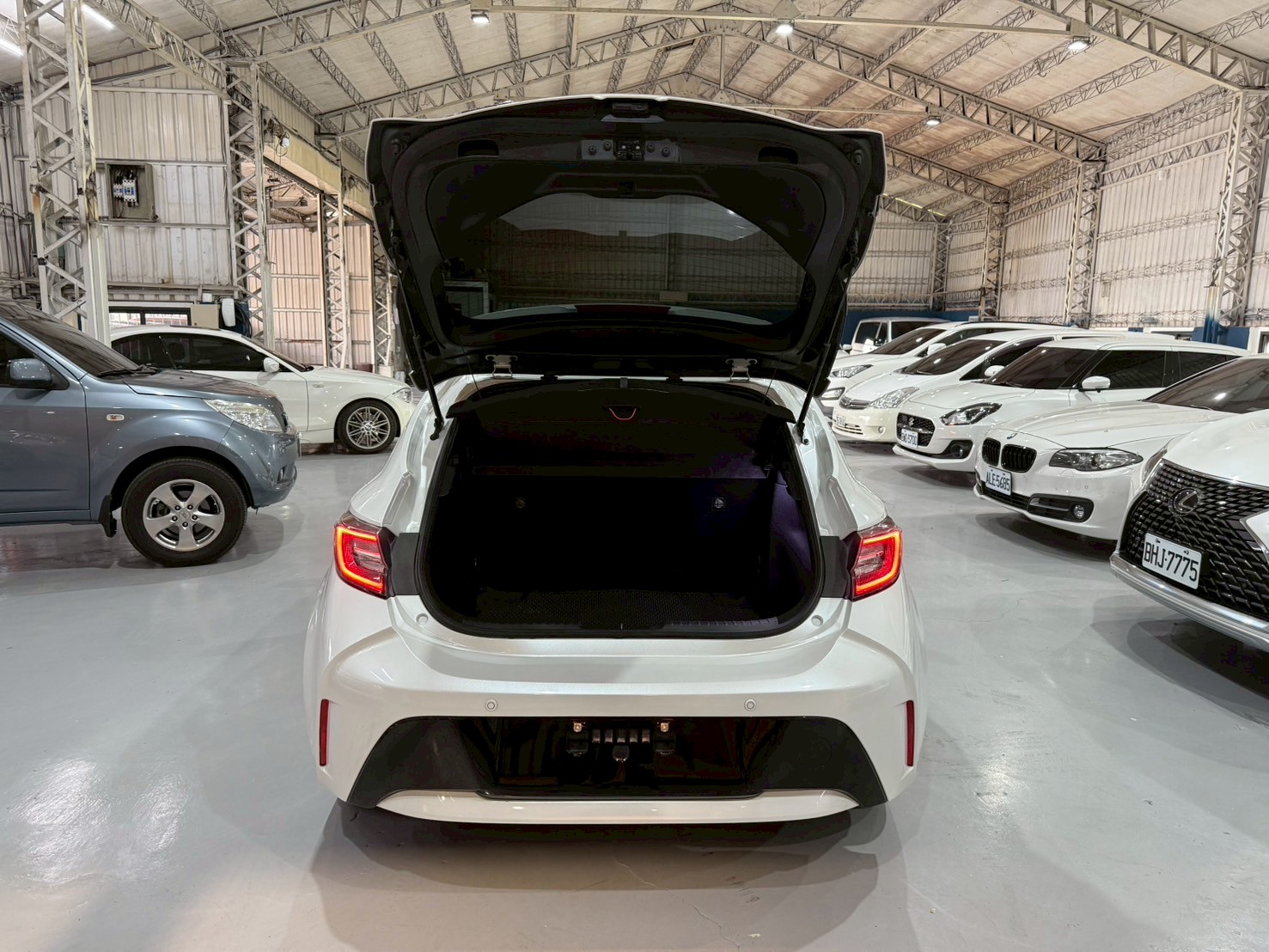 2022 Toyota Corolla sport 里程2.3萬 旗艦版  第7張相片
