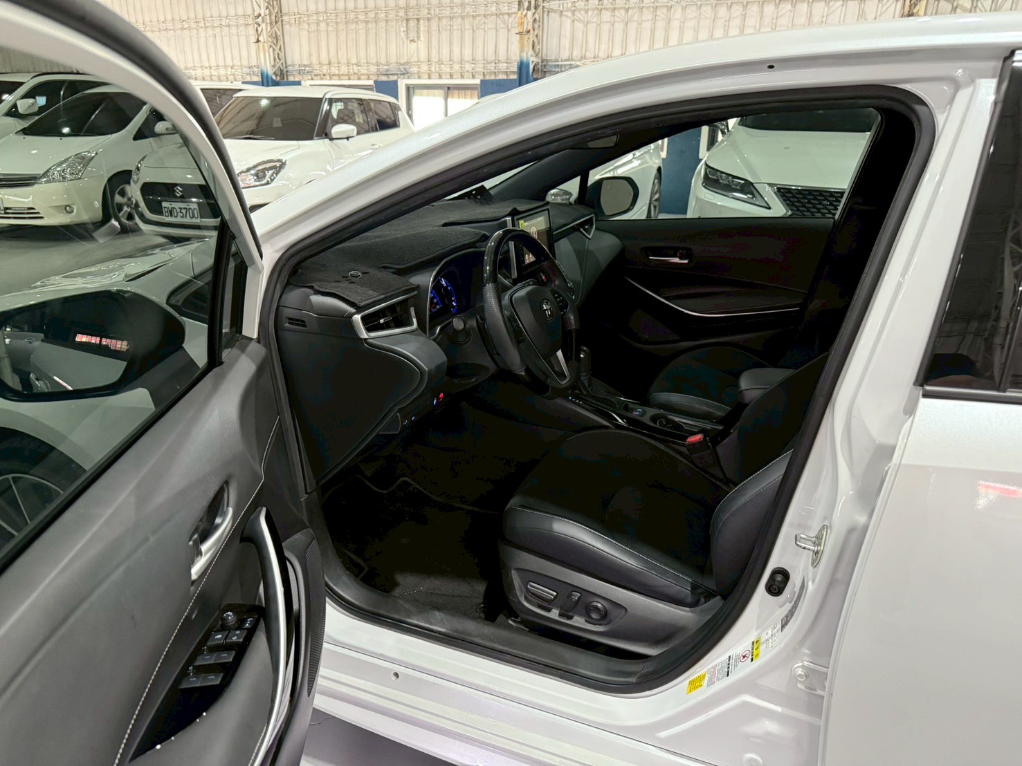 2022 Toyota Corolla sport 里程2.3萬 旗艦版  第8張相片