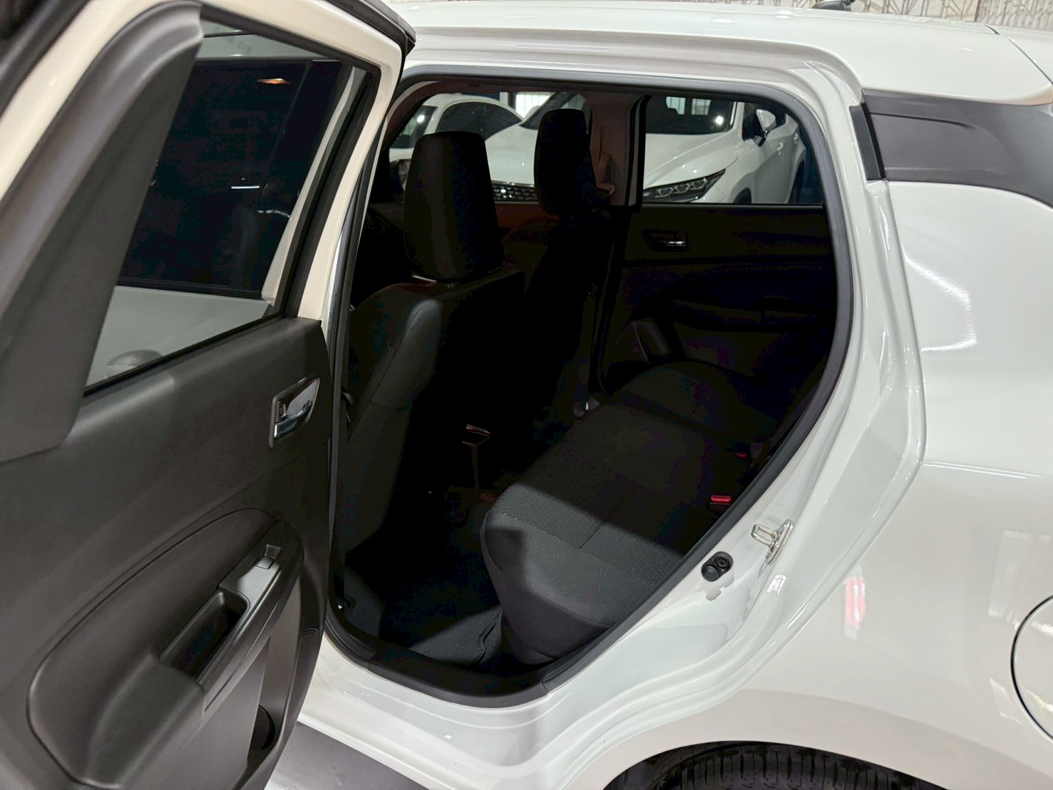 2024 Suzuki swift 1.2 輕油電  第9張相片