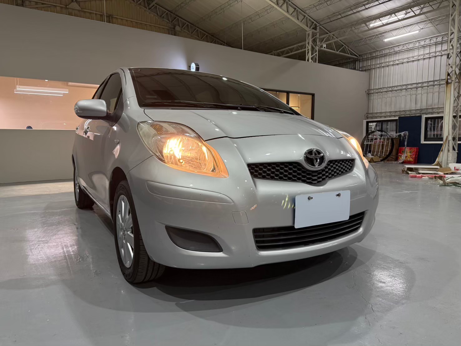 2009 TOYOTA Yaris 1.5  第3張相片