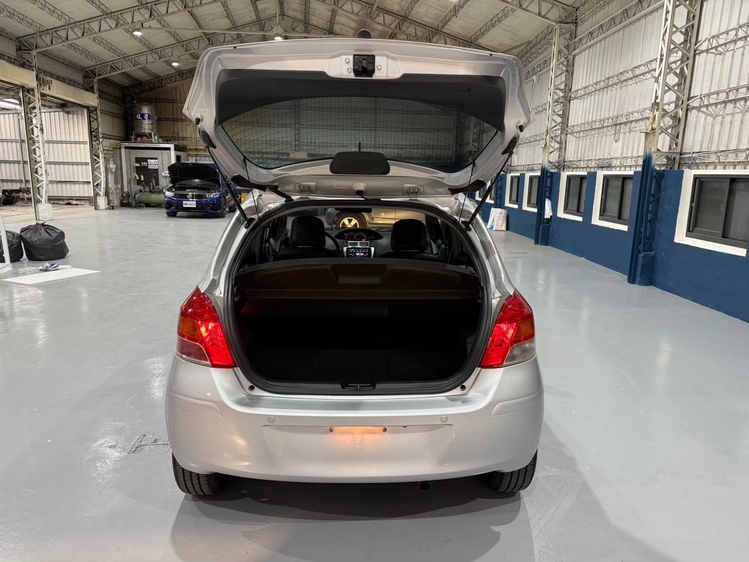 2009 TOYOTA Yaris 1.5  第8張相片