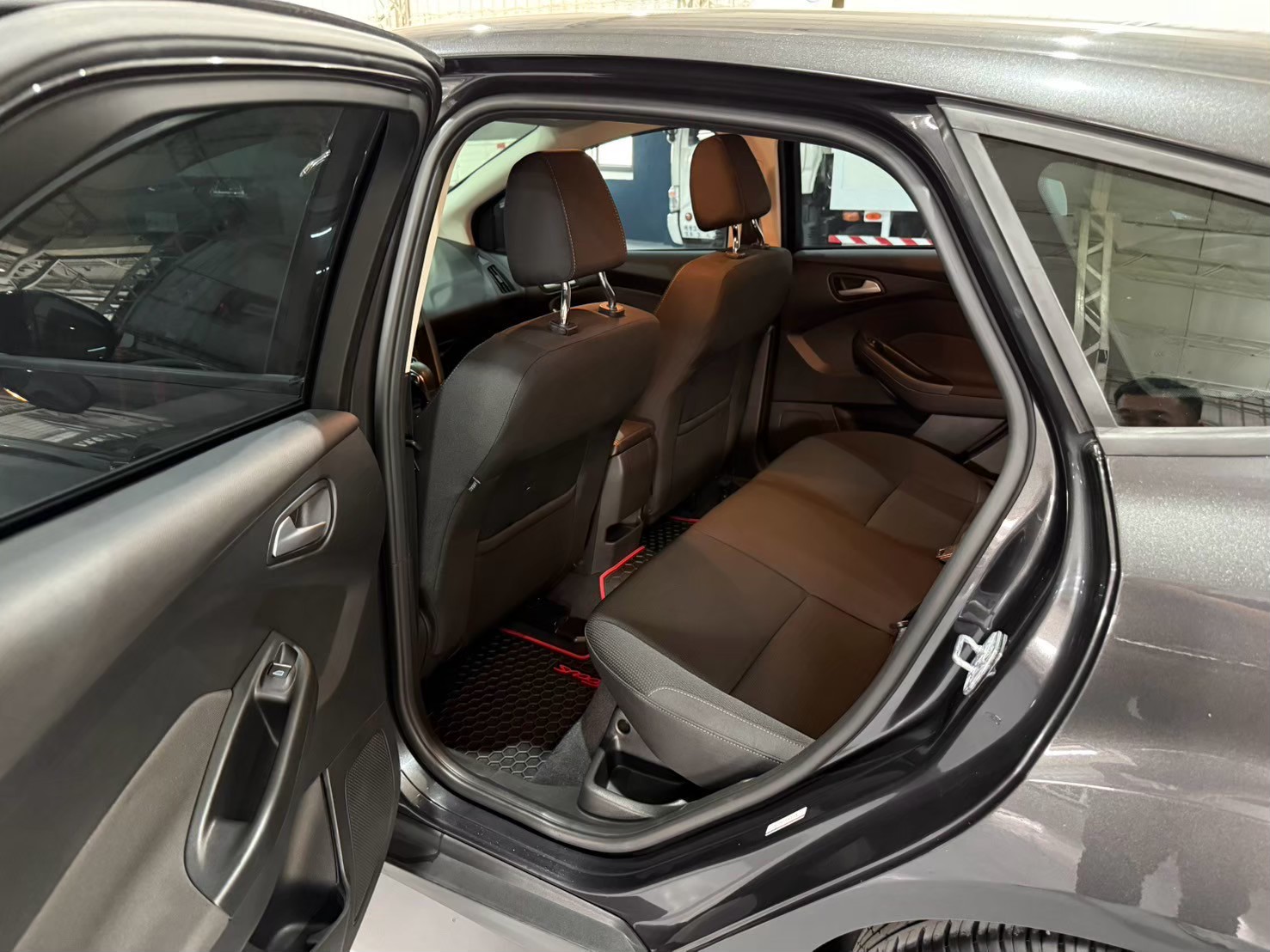 2017 FORD FOUCUS MK3.5   第9張相片