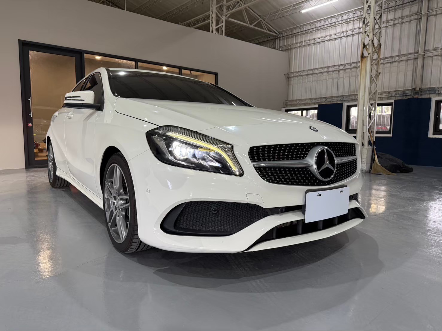 2017 -Benz A180 AMG 1.6  第3張相片