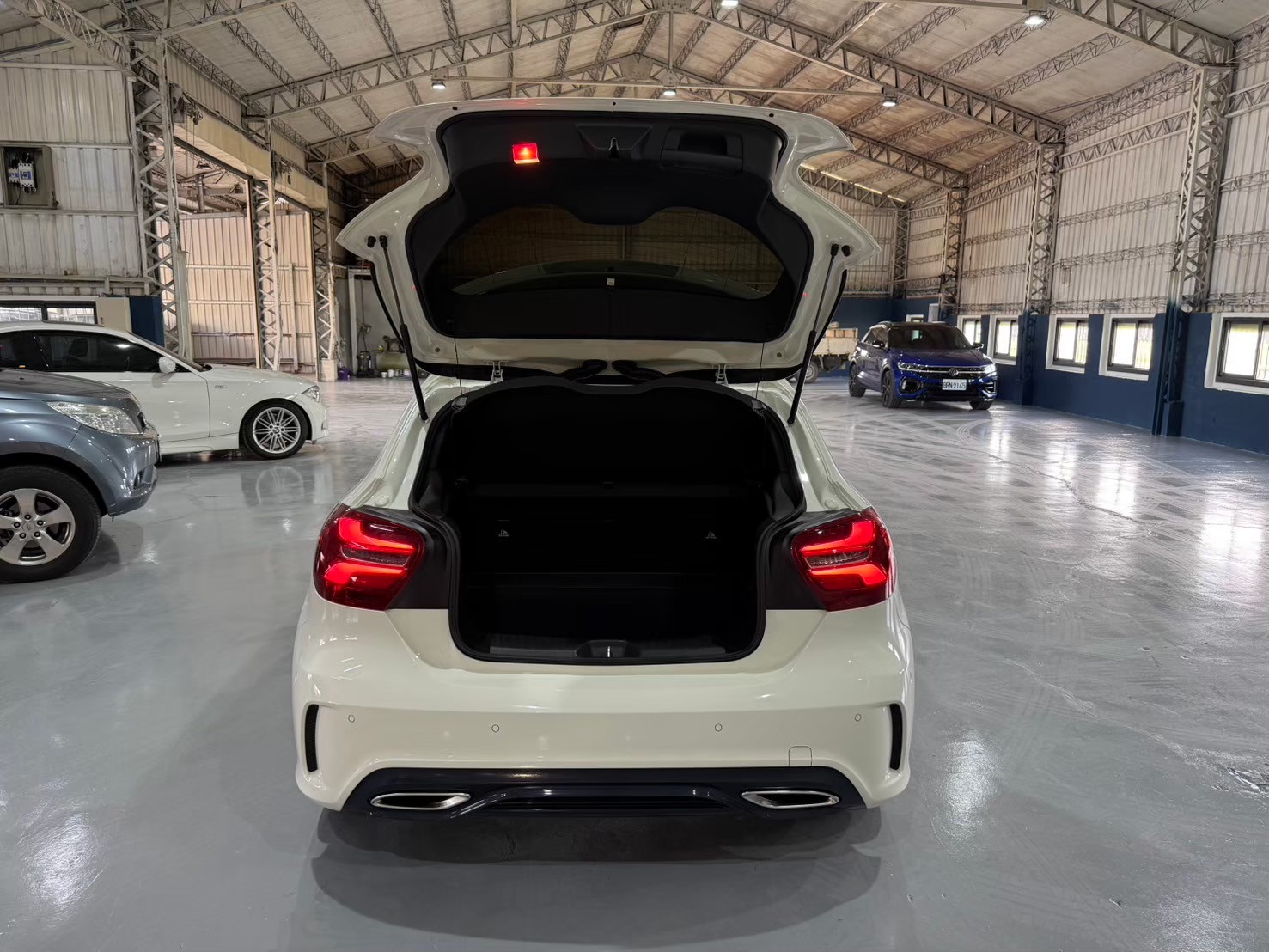 2017 -Benz A180 AMG 1.6  第8張相片