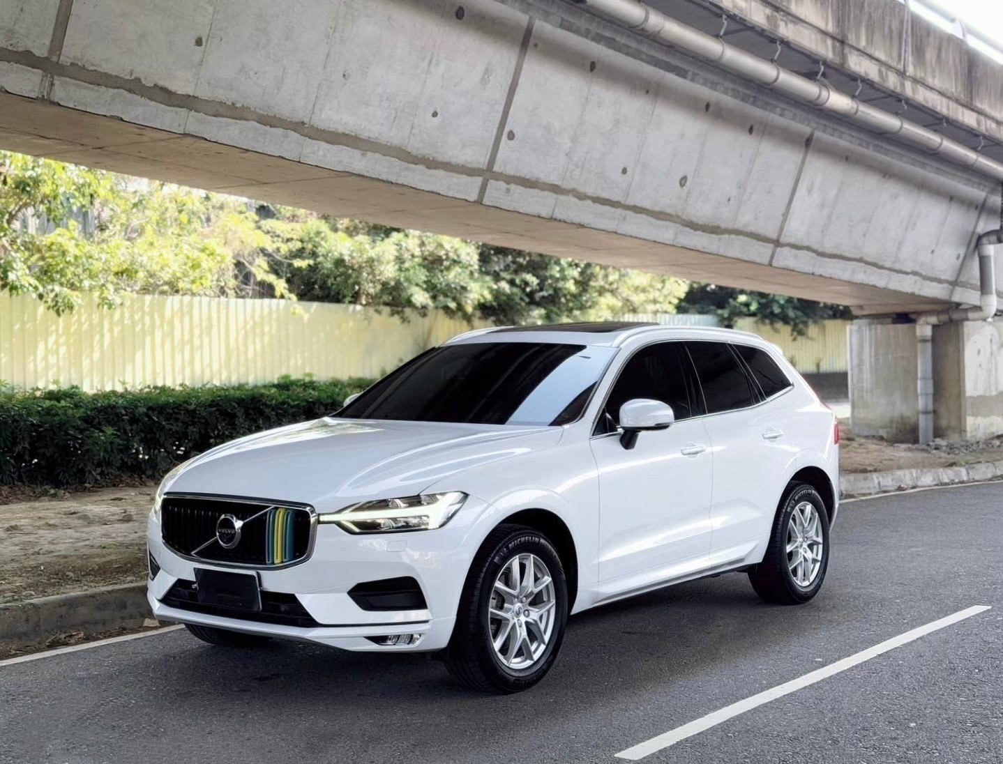 VOLVO XC60 B5M 2.0  第2張相片