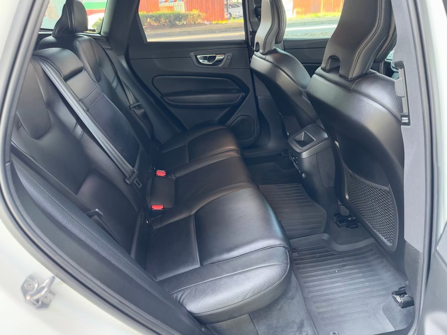 VOLVO XC60 B5M 2.0  第17張相片