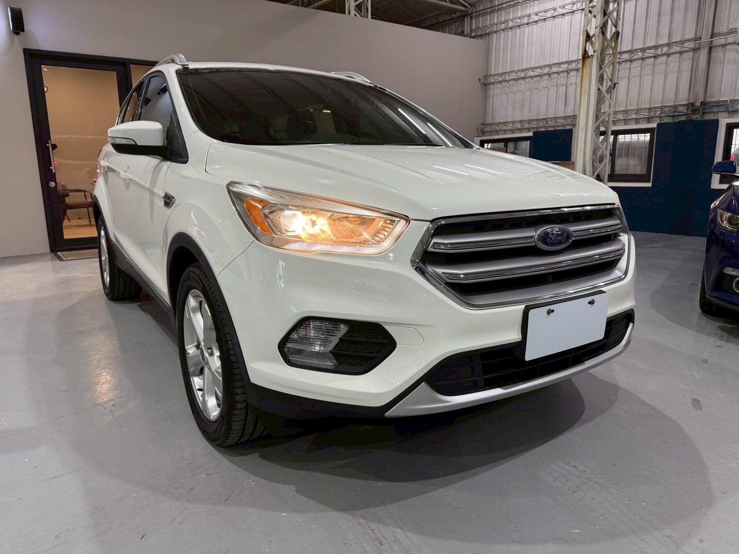 2017 Ford kuga 1.5  第3張相片
