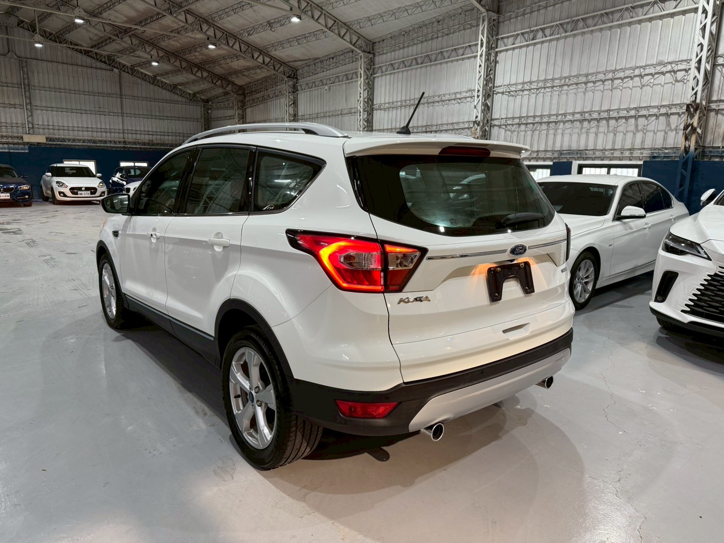 2017 Ford kuga 1.5  第4張相片