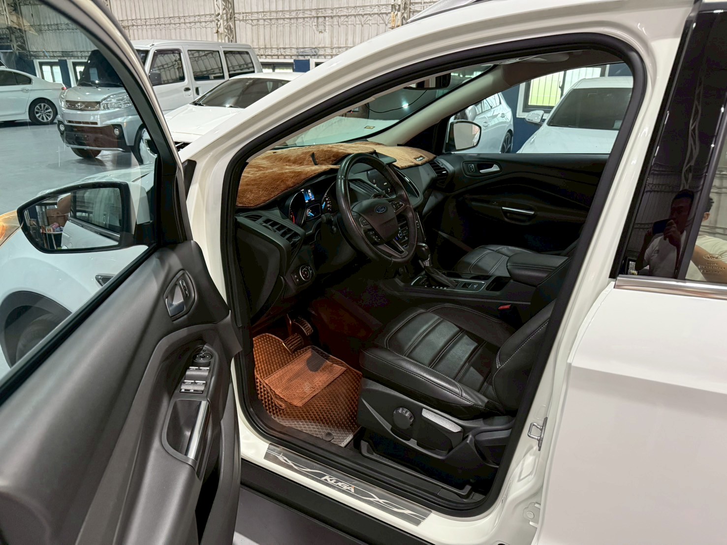 2017 Ford kuga 1.5  第10張相片