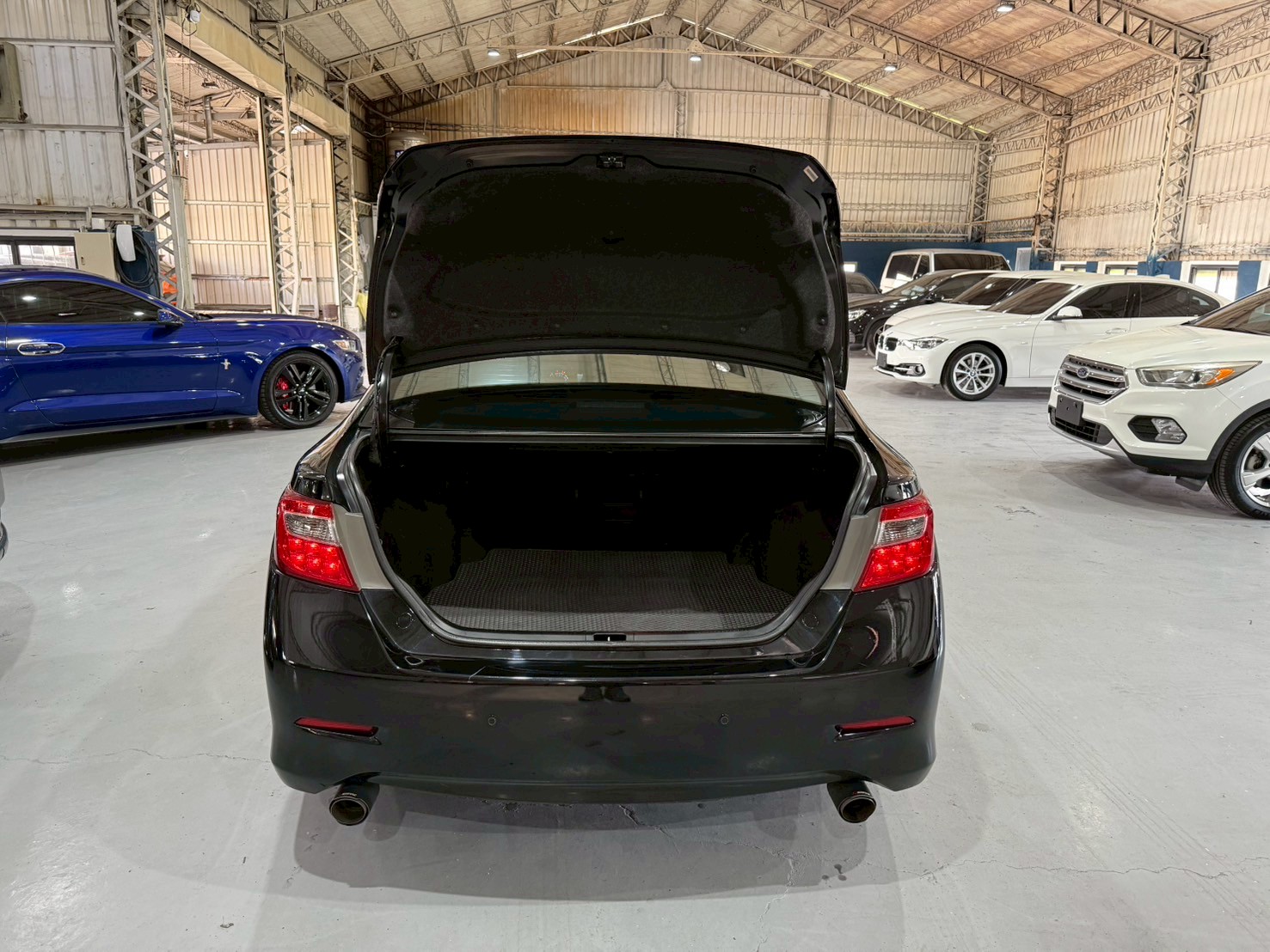 2013 TOYOTA Camry 2.0  第7張相片
