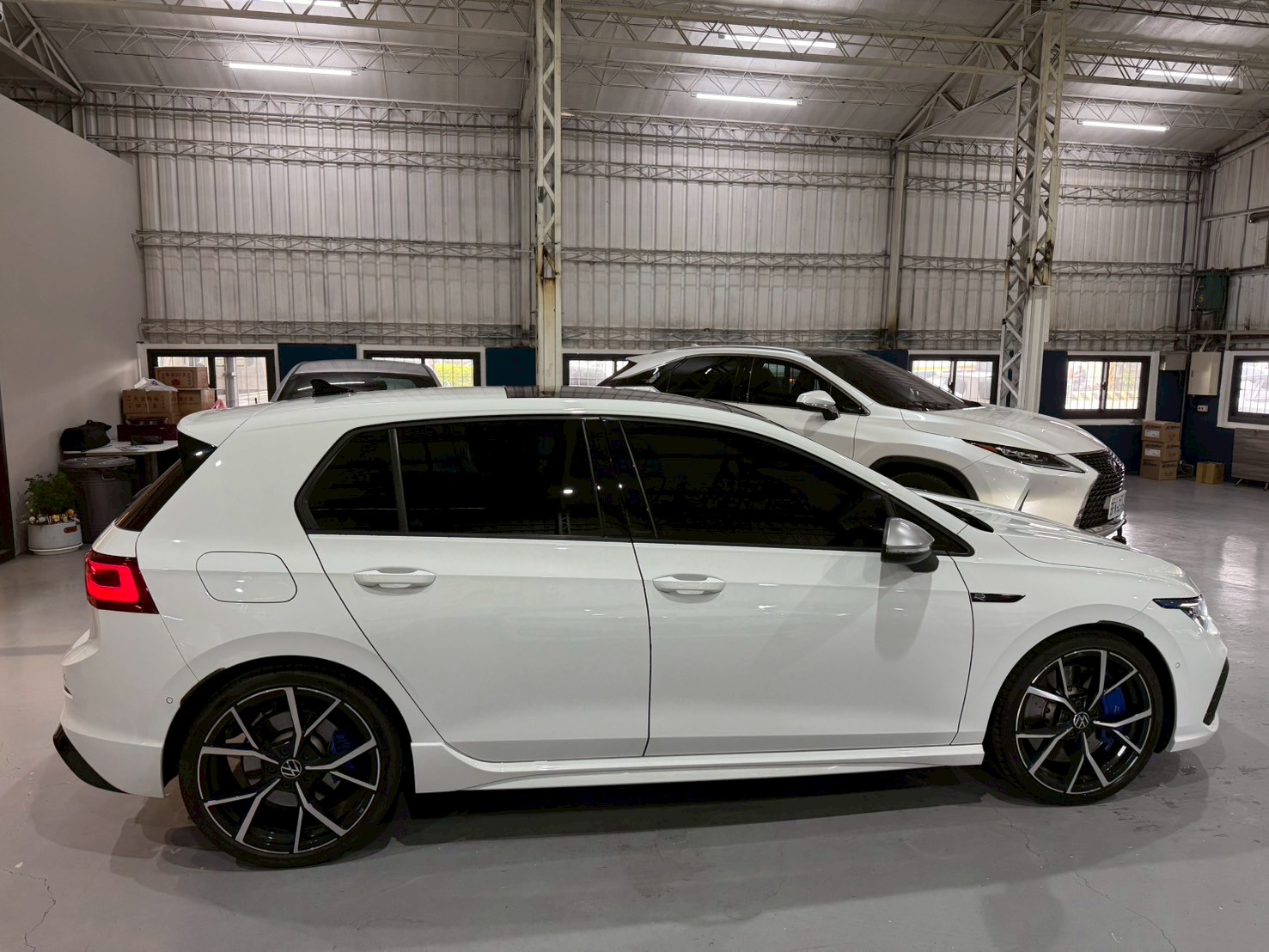 2022 VW GoLF R 2.0  第18張相片