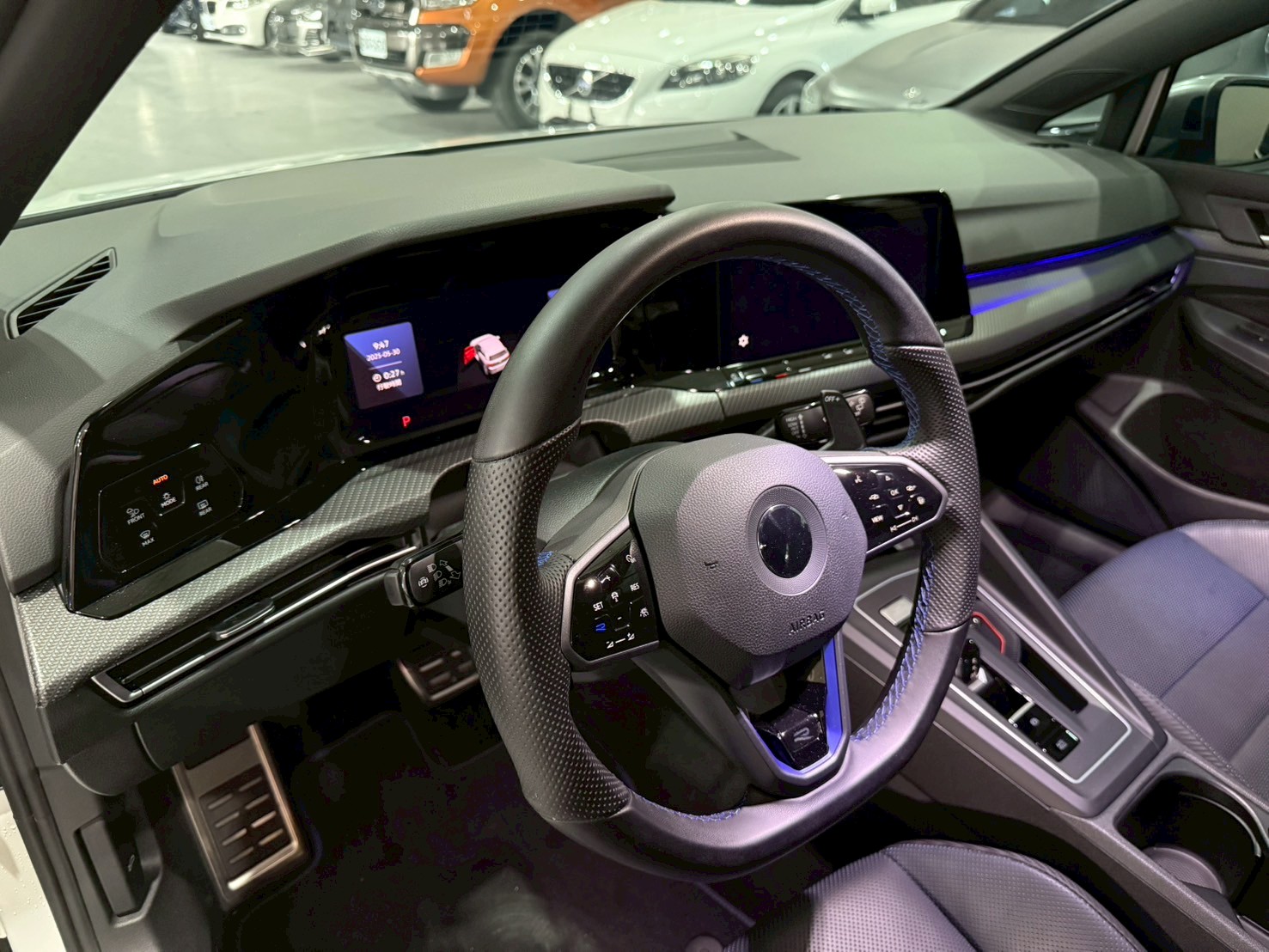 2022 VW GoLF R 2.0  第19張相片
