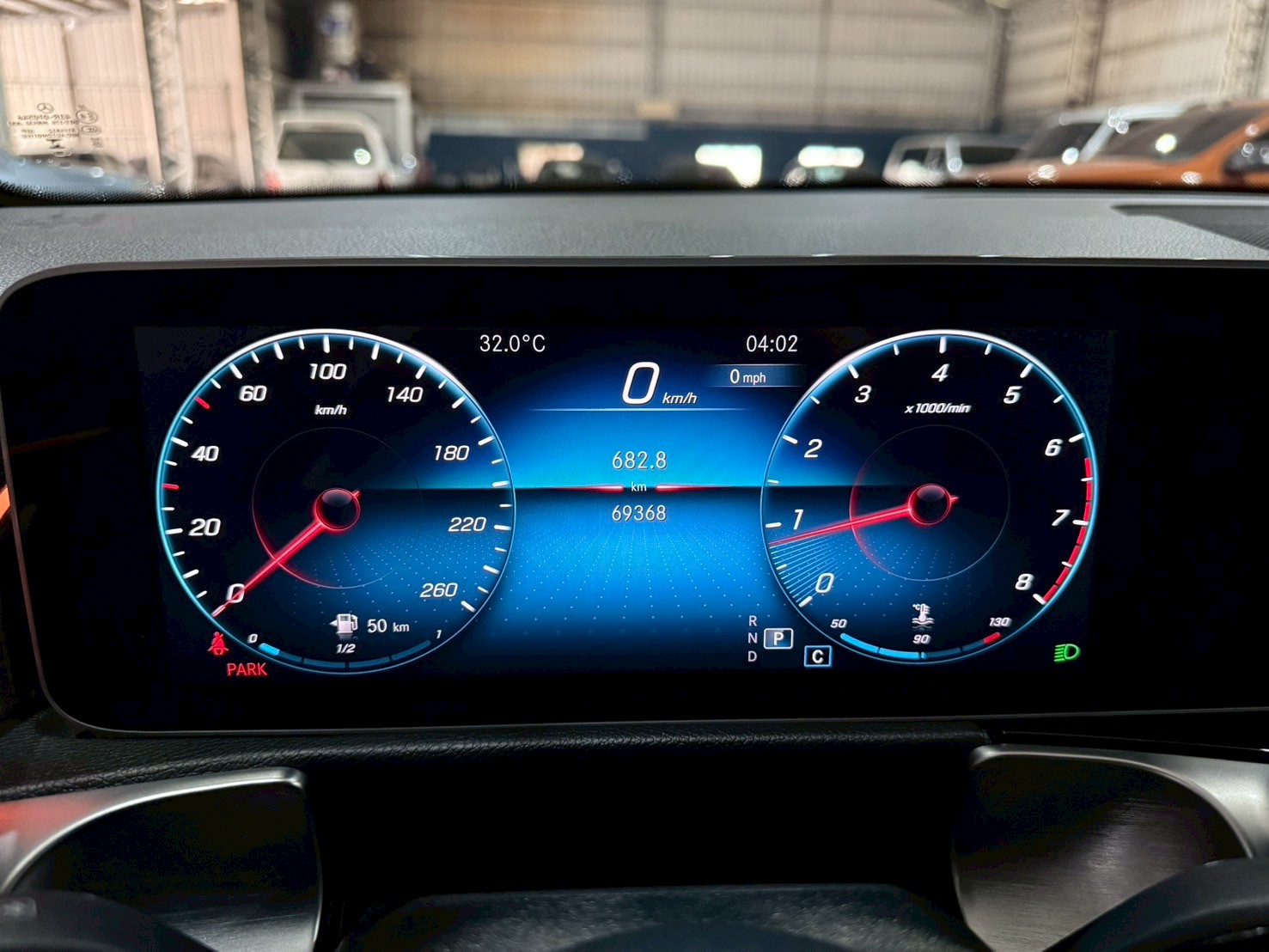 2021 M-Benz GLB250 2.0  第11張相片